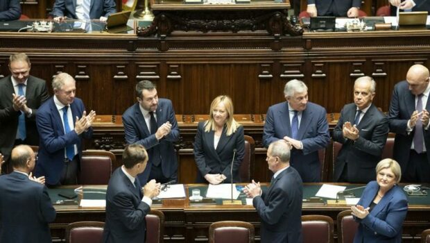 Dall’analisi delle misure adottate risulta chiaro quali classi di ricchi grandi e piccoli sono ben rappresentate e sostenute dal governo della Meloni e come di conseguenza aumenta il peso dello Stato sulle classi subalterne.