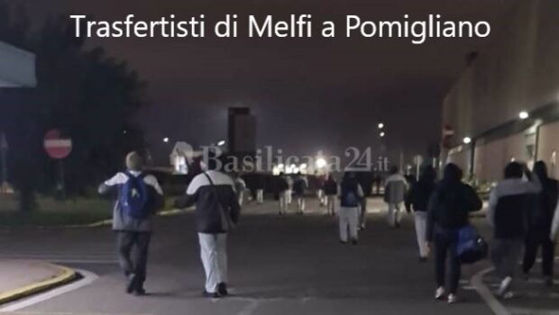 Mettere gli operai in condizione di licenziarsi, usare partiti e sindacalisti compromessi per chiedere al governo di continuare a sborsare soldi in modo da garantire agli azionisti guadagni da capogiro. 
