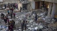 Il fatto ha sollevato in tutto il mondo un’ondata di indignazione che però non ha modificato di una virgola l’azione militare del governo israeliano contro i palestinesi. Si conferma che il buon cuore, le buone parole, le carte dei diritti internazionali in questi casi servono a niente. Si conferma ancora che l’unica possibilità di fermare i governi imperialisti, le aggressioni di cui sono capaci, passa attraverso il loro rovesciamento “in patria” e nella capacità armata dei popoli oppressi di resistere e batterli militarmente. Non solo sostegno pieno ai palestinesi, ma sostegno ad ogni protesta in Israele contro il governo di Netanyahu augurandoci che dalle manifestazioni contenute si passi a qualcosa di più consistente e radicale. E’ più facile chiedere cibo per i “poveri palestinesi”, molto più complicato sostenere che hanno bisogno di organizzarsi per la resistenza all’esercito invasore, con ogni mezzo a Gaza e in Cisgiordania, per fermare la colonizzazione forzata, per non dare libertà di azione a chi vuol cancellare un popolo semplicemente sterminandolo.