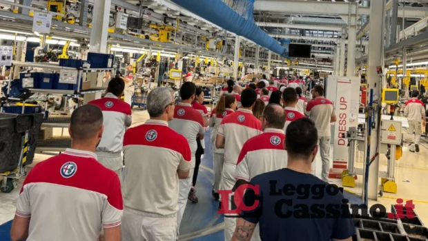 Da una corrispondenza dalla Stellantis di Piedimonte San Germano, uno sciopero così compatto come quello del 21 maggio con un corteo interno di tre ore non si vedeva dal 2002. Da Pomigliano a Cassino i segnali di una ripresa della lotta operaia sono chiari, deve solo di rafforzarsi ed imporsi sulla scena sociale.