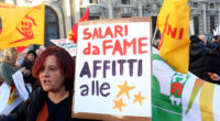 Dove sono le organizzazioni sindacali che avevano il compito di difendere i salari? Dove sono finiti i sindacalisti che dovevano organizzare le lotte per aumentarli? Sono ai tavoli a discutere sulle grandi scelte industriali mentre nelle fabbriche smontano ogni spinta operaia sui salari. Esempio Stellantis Pomigliano 