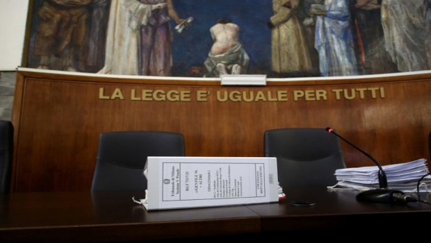 Se è concesso esprimere un giudizio sulle sentenze e sul lavoro della magistratura non ci sono dubbi: quella di Pioltello è una sentenza di parte che ha lo scopo di liberare da ogni responsabilità dirigenti e manager industriali dai disastri e dalle morti operaie che provocano con la loro corsa ai profitti. 