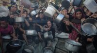 Spaccatura sempre più profonda a livello mondiale tra i ricchi a favore dei colonialisti israeliani, e i poveri che solidarizzano con i palestinesi. Una frattura che manifesta l’aumento dei contrasti di classe nella crisi