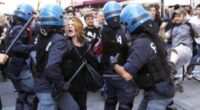 Le manifestazioni a sostegno del popolo palestinese stanno dilagando in tutte le città. Il governo cerca di bloccarle con cariche, manganellate e denunce senza riuscirci. Sono loro, la Meloni, Salvini e soci,  che corrono il rischio di essere travolti da questo vento di rivolta