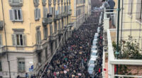 Il governo Meloni ha sgomberato con la forza militare tre centri sociali a cui da tempo aveva dichiarato guerra. Si illude di zittire la lotta politica e sociale nella città, ma non ha fatto i conti con l’insorgenza delle classi subalterne